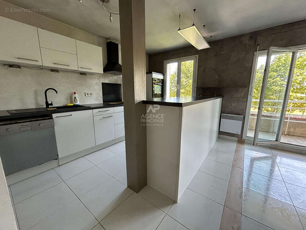 Appartement à CARRIERES-SOUS-POISSY