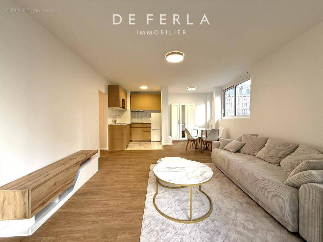 Appartement à PARIS-15E