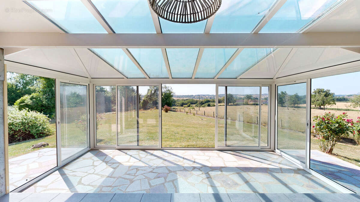 Maison à NOYANT-D'ALLIER