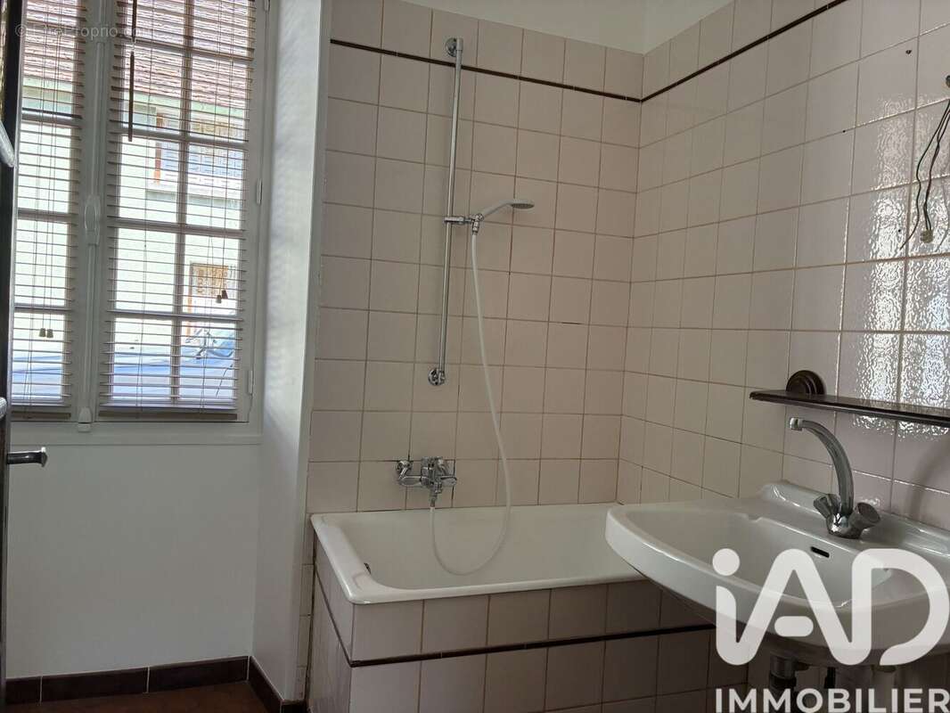 Maison 160 m² à Larchant  - photo 8