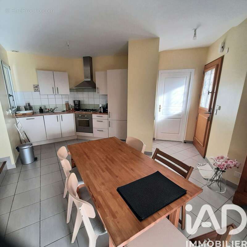 Photo 2 - Maison à CLEDEN-POHER