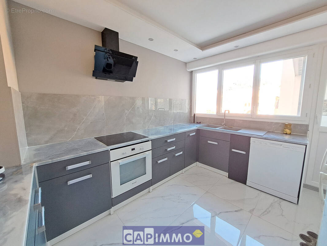 Appartement à HYERES