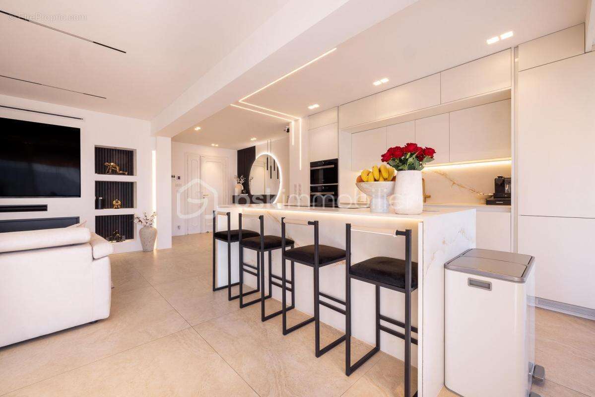 Appartement à LE CANNET