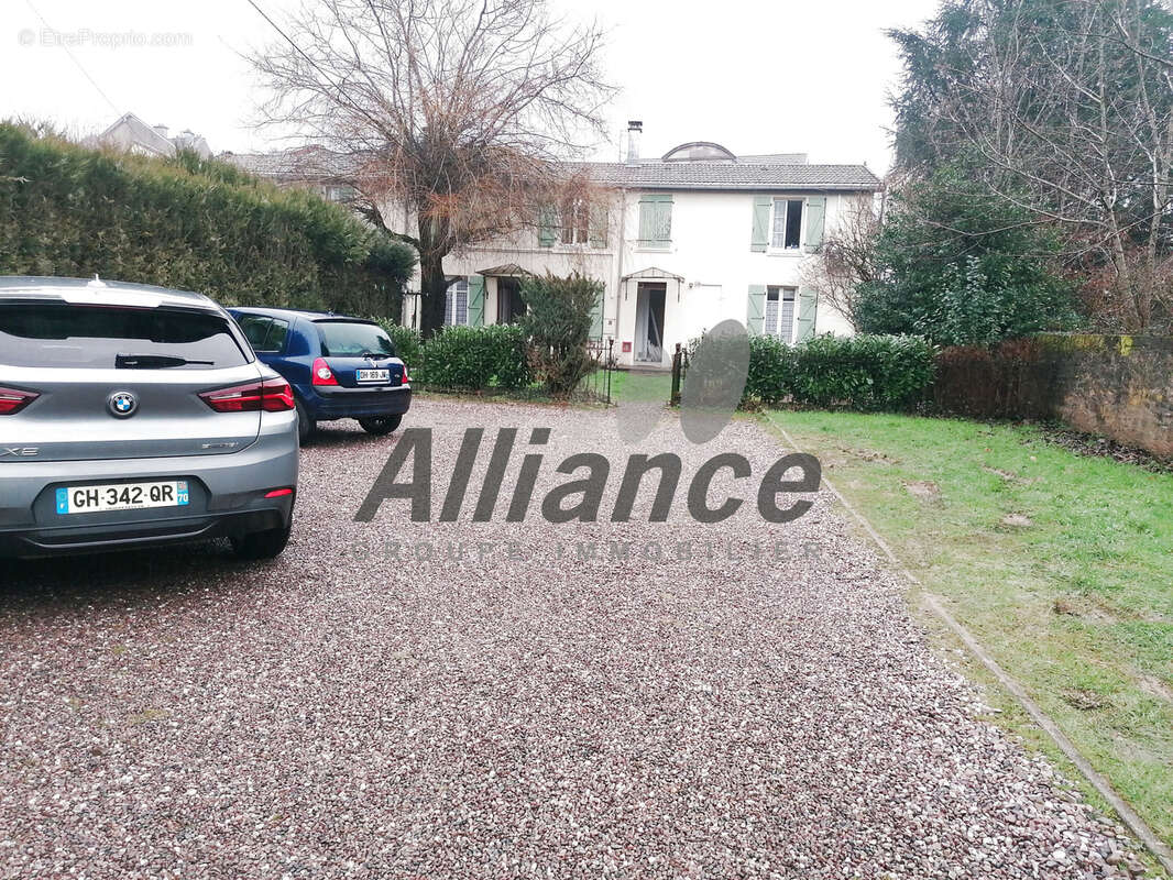 Appartement à LUXEUIL-LES-BAINS