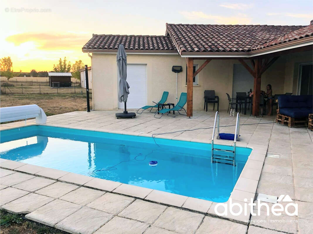 Maison à BOUNIAGUES