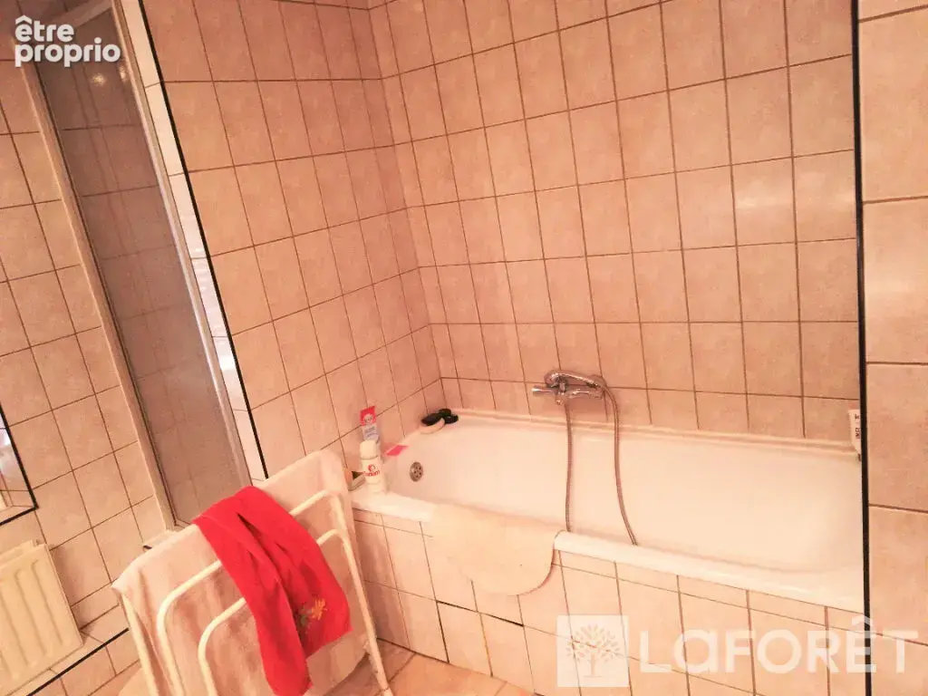 Baisse de Prix !!! Spécial Investisseur : Immeuble de rapport Audun Le Tiche 4 Appartements + Local Commercial - photo 9