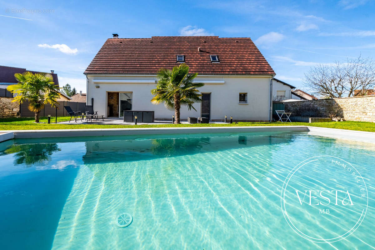 Maison à GEMEAUX