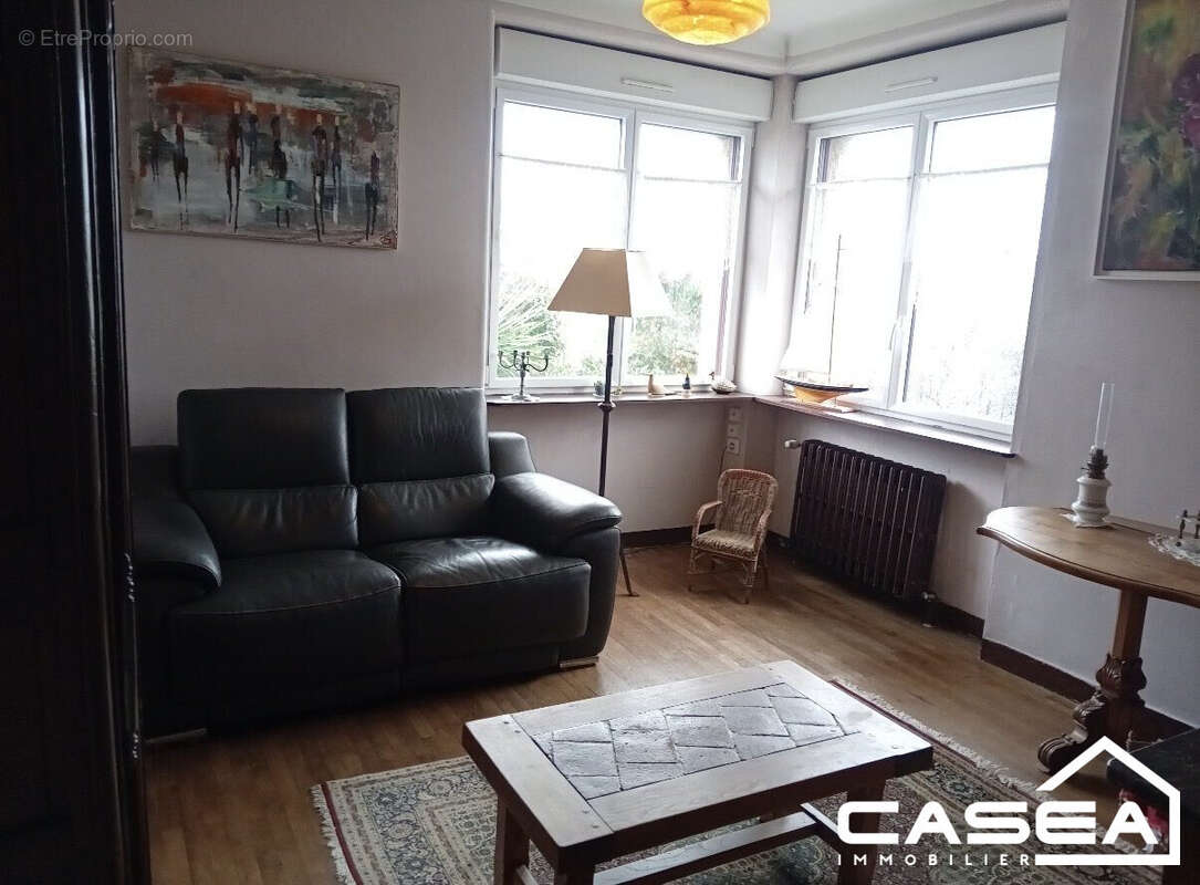 Maison à PLONEOUR-LANVERN