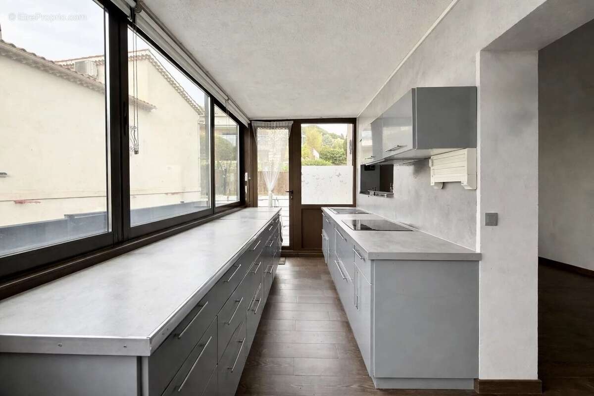 Appartement à SIX-FOURS-LES-PLAGES