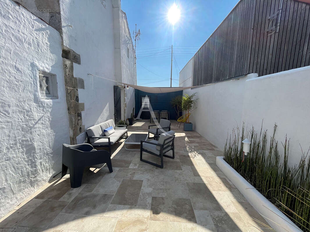 Maison à ROCHEFORT