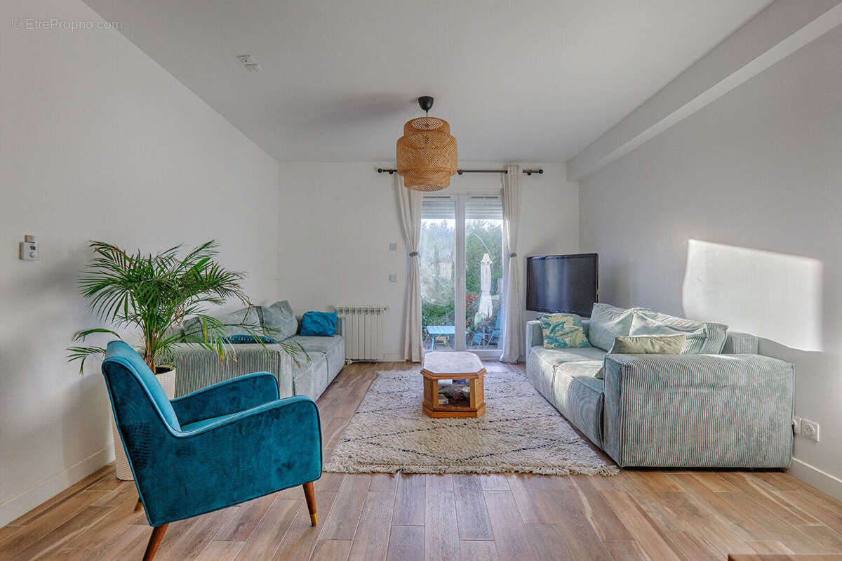 Maison à FONTENAY-LE-FLEURY