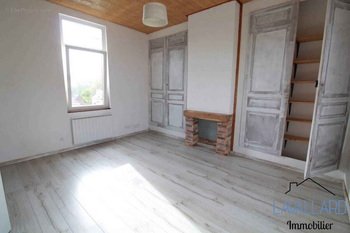 Maison à MOUFLERS