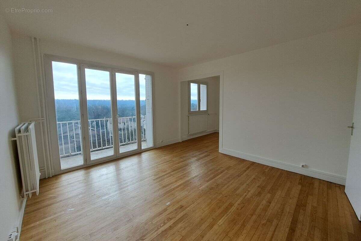 Appartement à VERNAISON