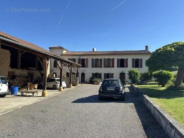 Maison à MONTESQUIEU-AVANTES