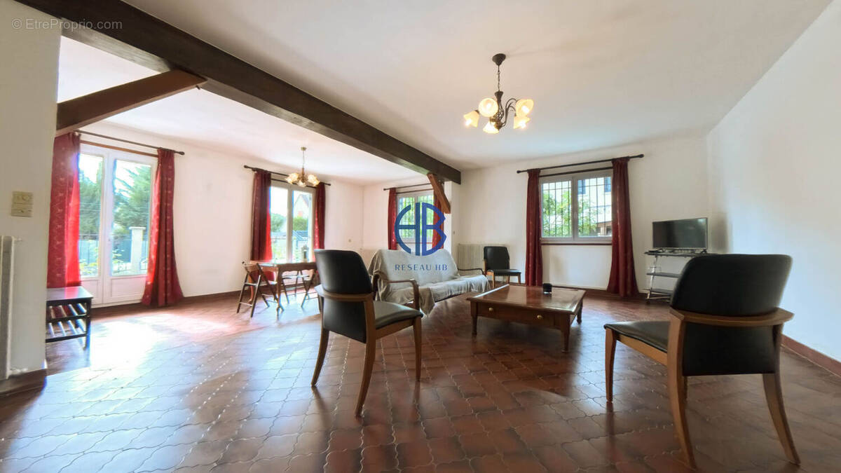 Maison à AULNAY-SOUS-BOIS