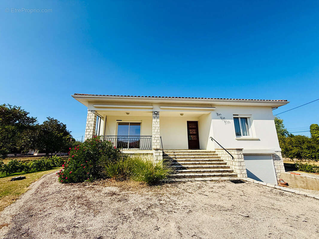 Maison proche commodités à pied - photo 2