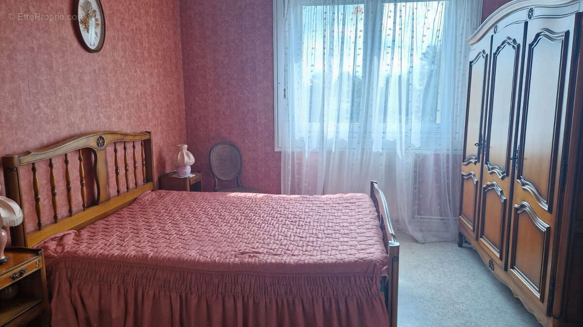 Maison bord de l'yonne - 4 pieces - 3 chambres - photo 5