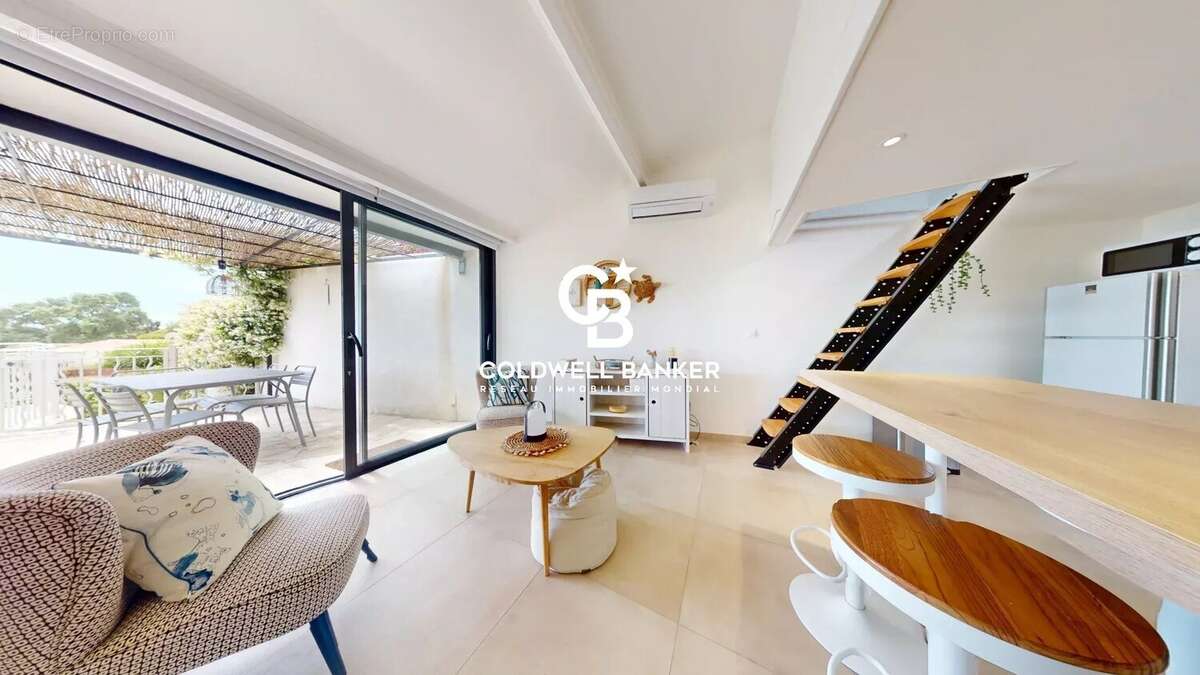 Maison à LA CROIX-VALMER