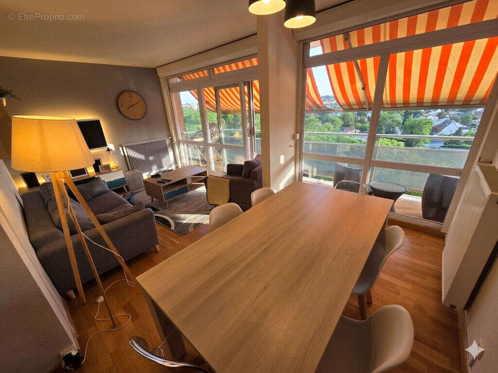 Appartement à LIVRY-GARGAN