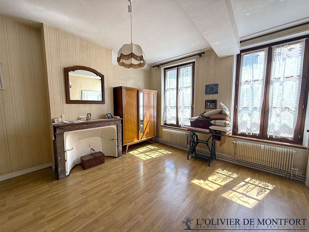 Maison à MONTFORT-L'AMAURY