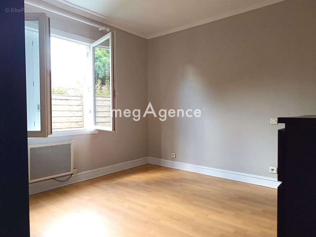 Maison à VILLEBAROU