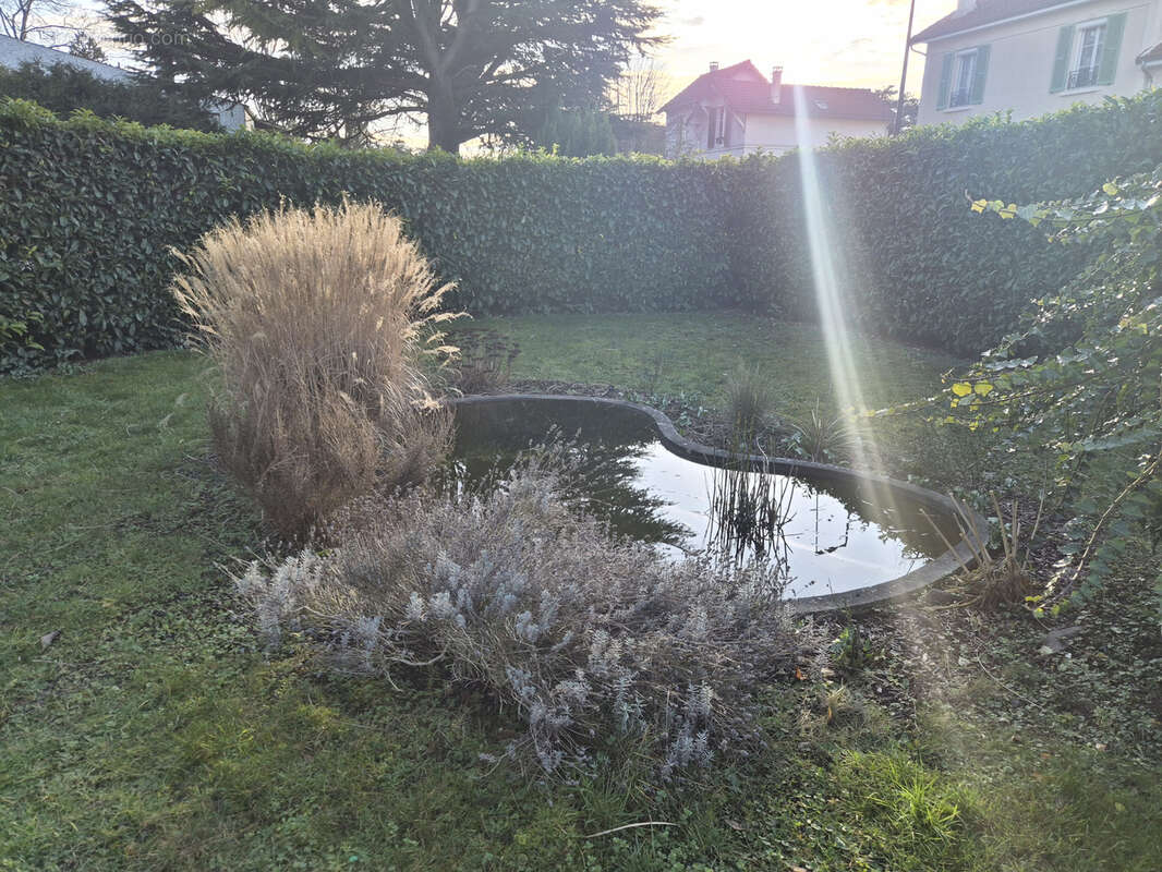 Maison à MAURECOURT