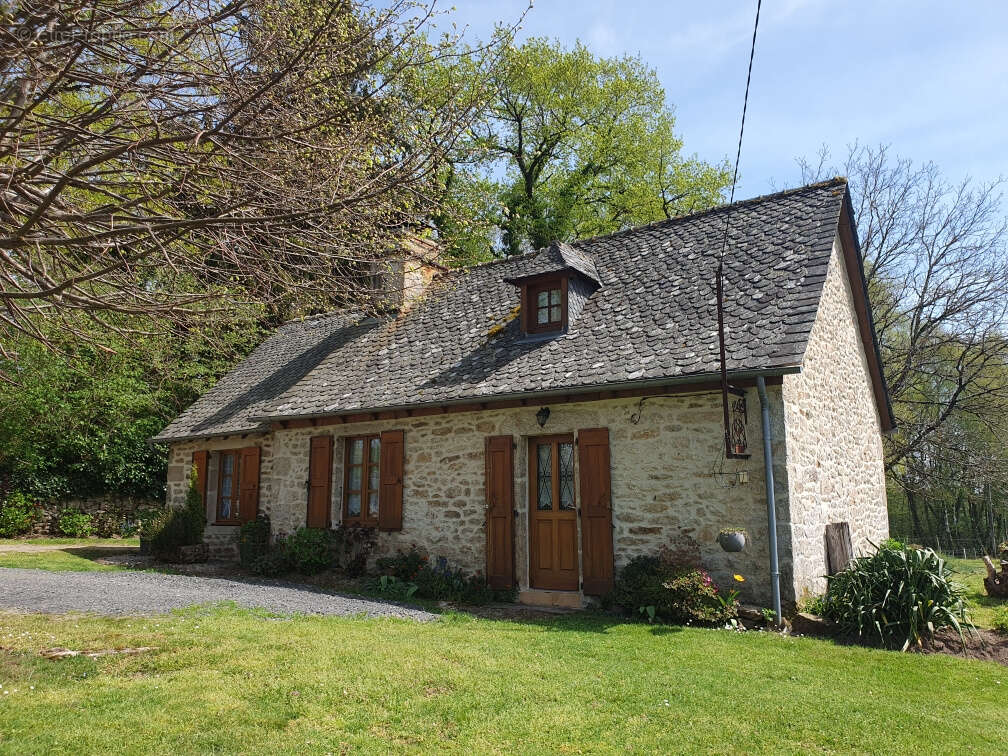 Maison à SAINT-PRIVAT