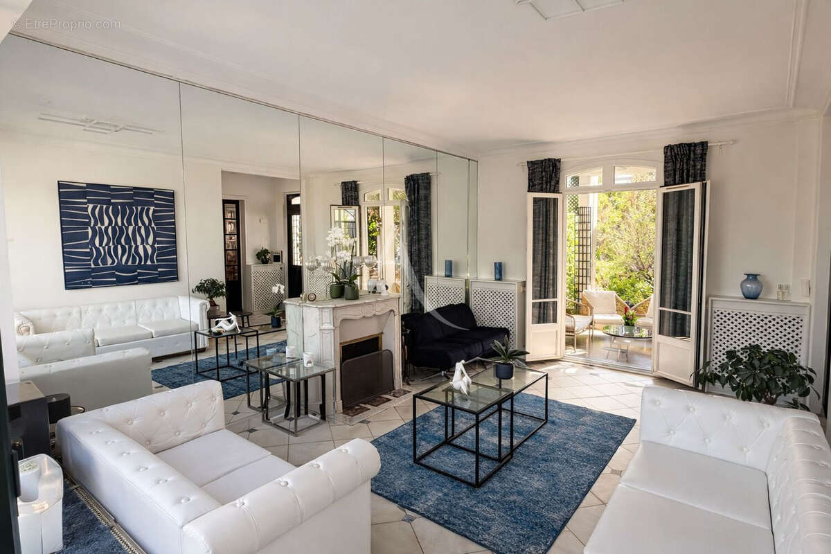 Maison à LE PERREUX-SUR-MARNE