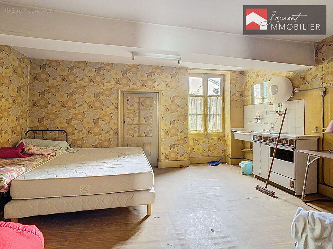 Maison à PONT-DE-VAUX