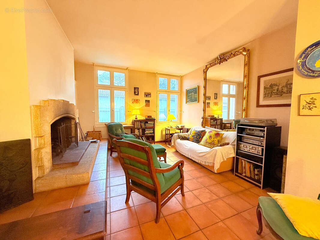 Maison à ARES