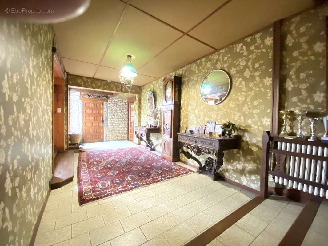 Maison à GRAND-CHARMONT