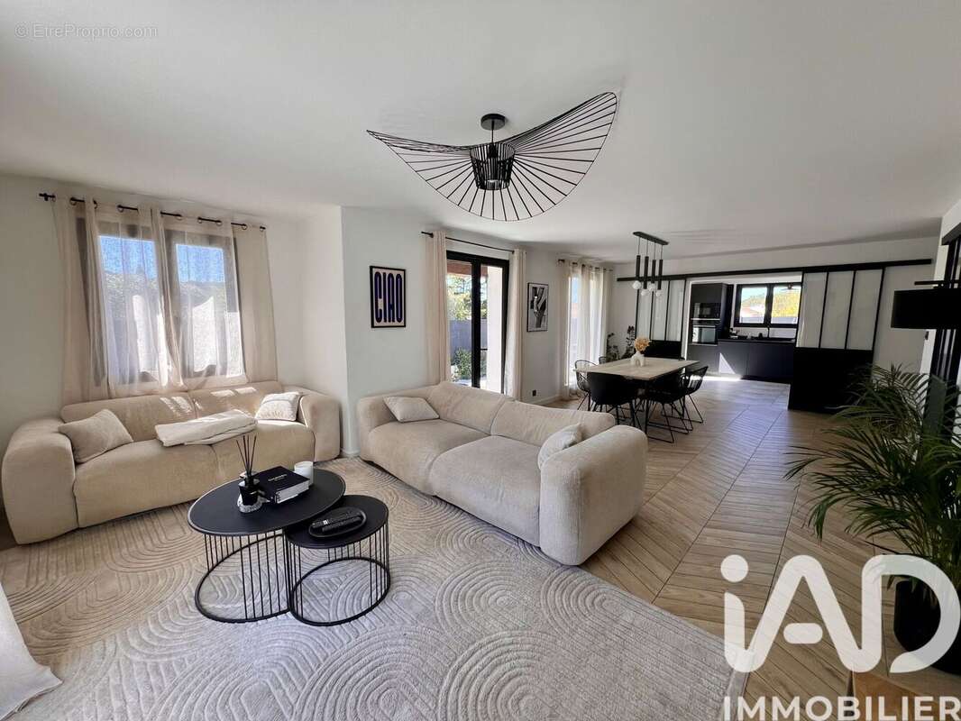 Photo 3 - Maison à SIX-FOURS-LES-PLAGES