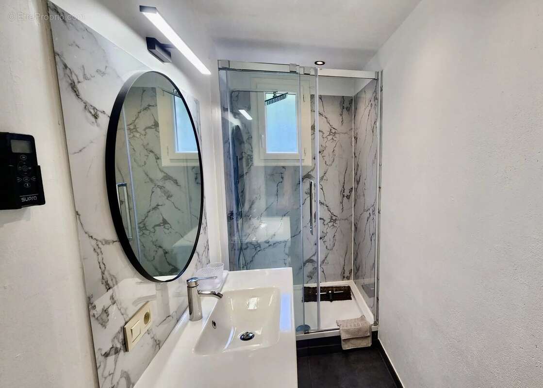 Maison à SAINT-SATURNIN-LES-APT