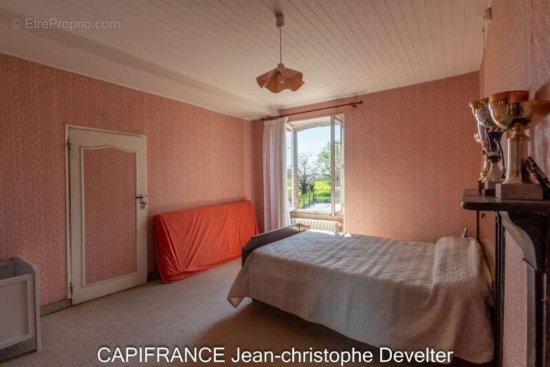 Maison à vendre GORRON (53) maison en pierres 3 chambres avec dépendances sur terrain de 3450 m2 - photo 7