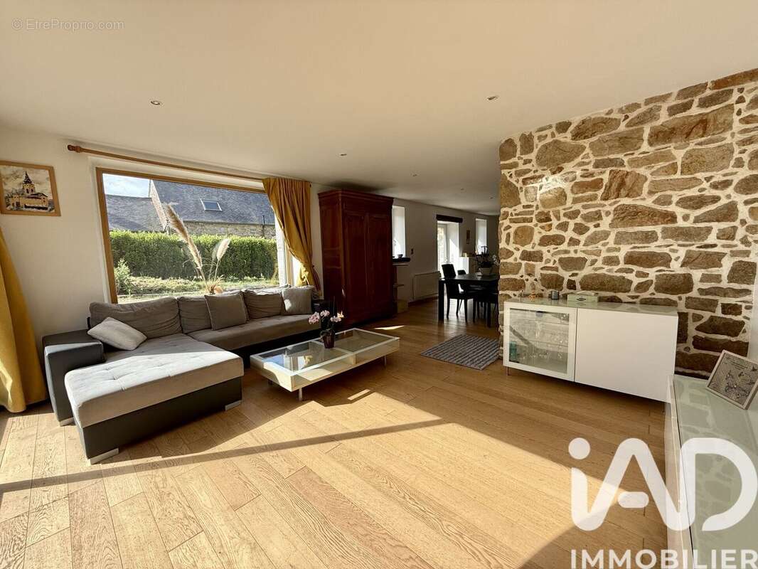 Maison 140 m² à Cavan  - photo 9