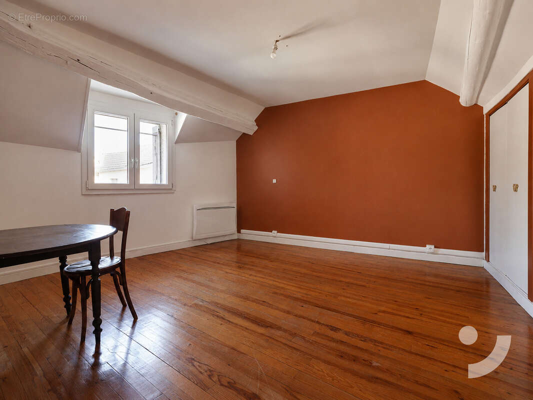 Maison 130 m2 avec 3 chambres, extérieur et garage à Romery - photo 8