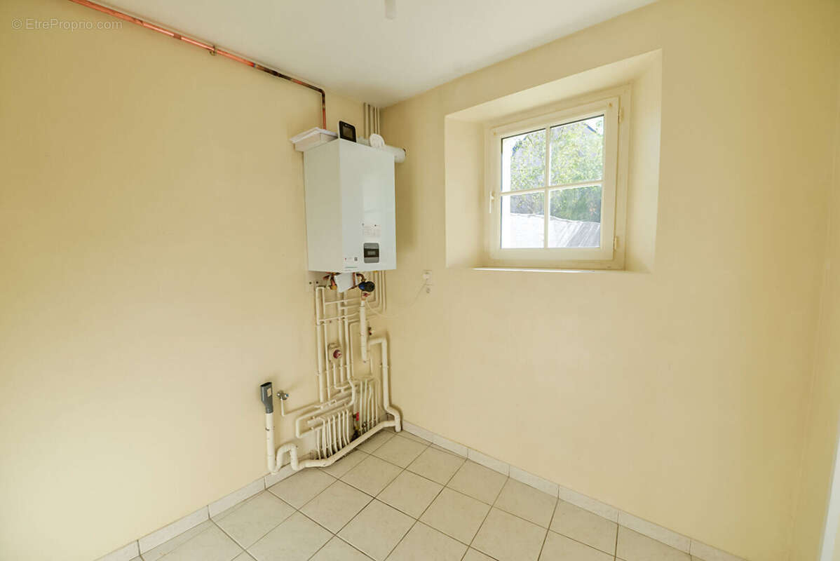 Maison 2ch - jardin - 5 min murs erigne - photo 4