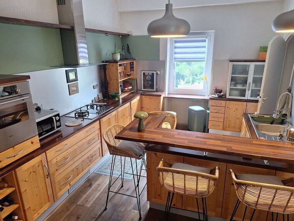 Appartement 179 m² à Feyzin  - photo 5