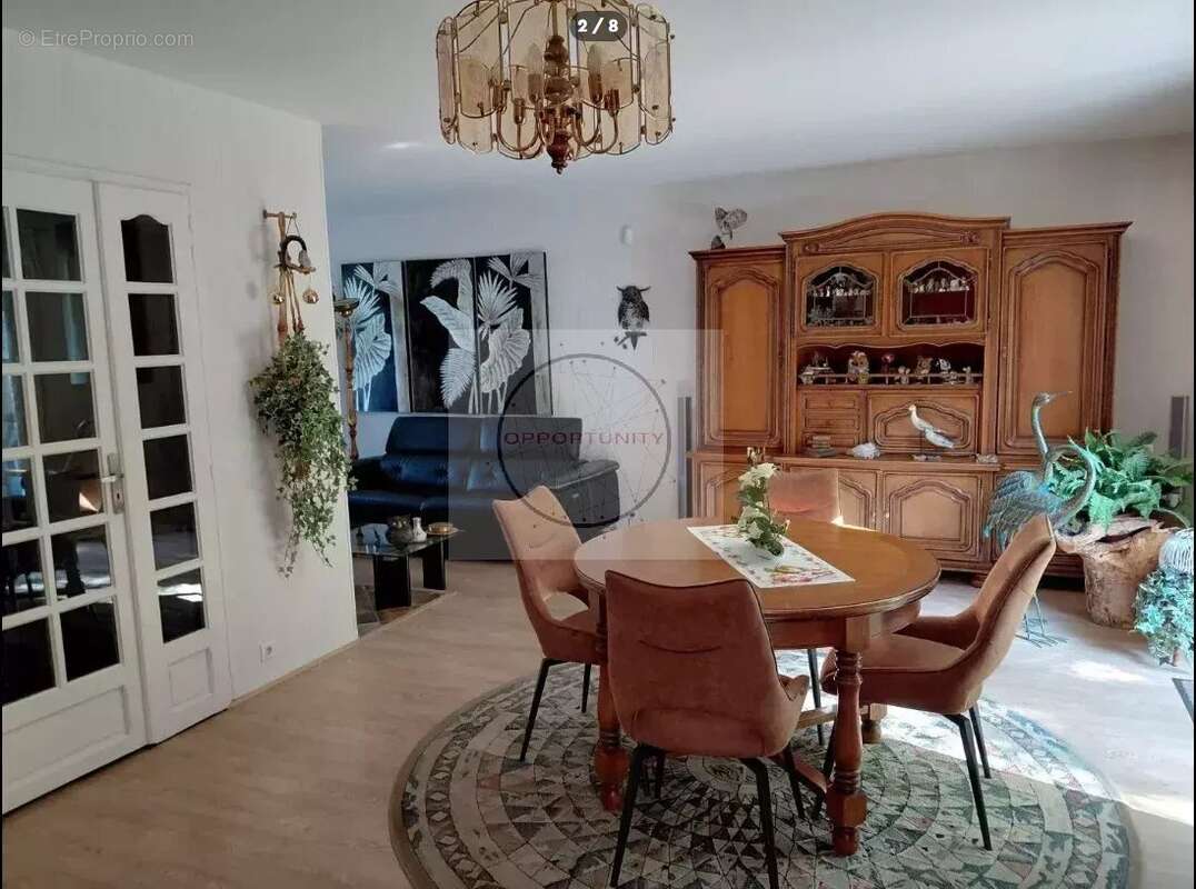 Maison 140 m² à Combs-La-Ville  - photo 2