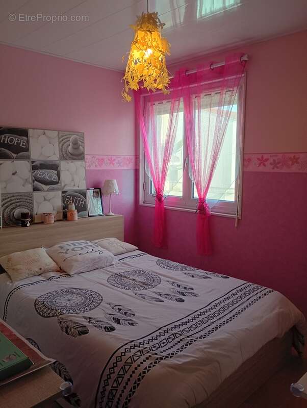 Maison 74 m² à Chateaubernard  - photo 108