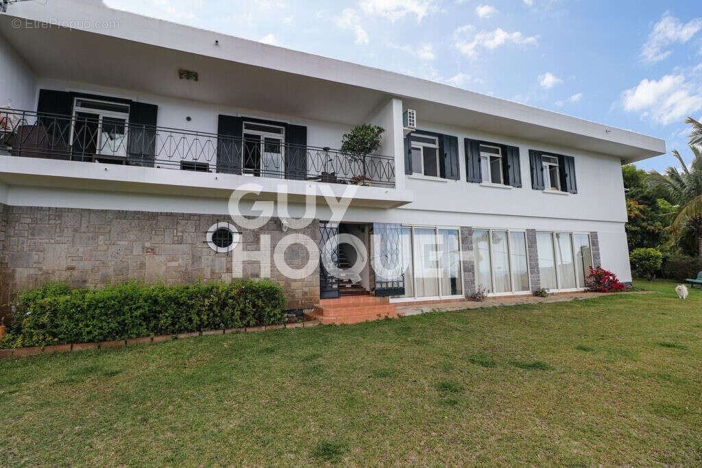 Maison à SAINT-DENIS