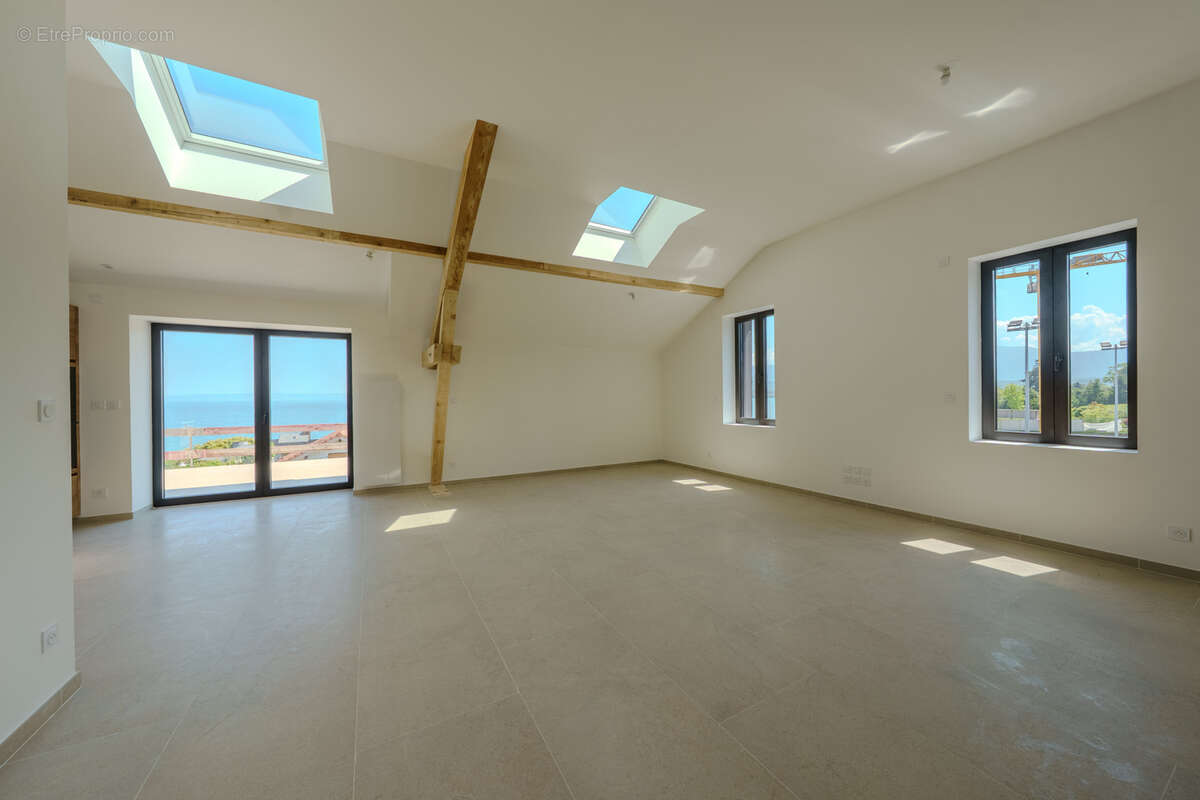Appartement à EXCENEVEX