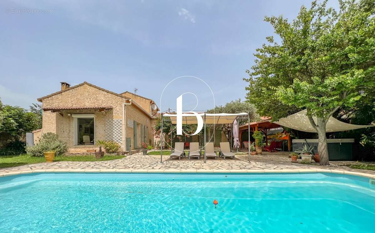 Maison à GOUDARGUES