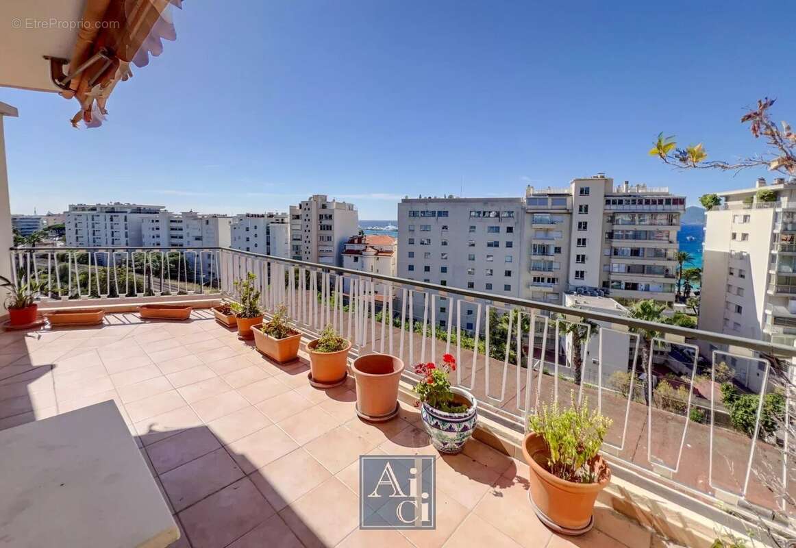 Appartement à CANNES