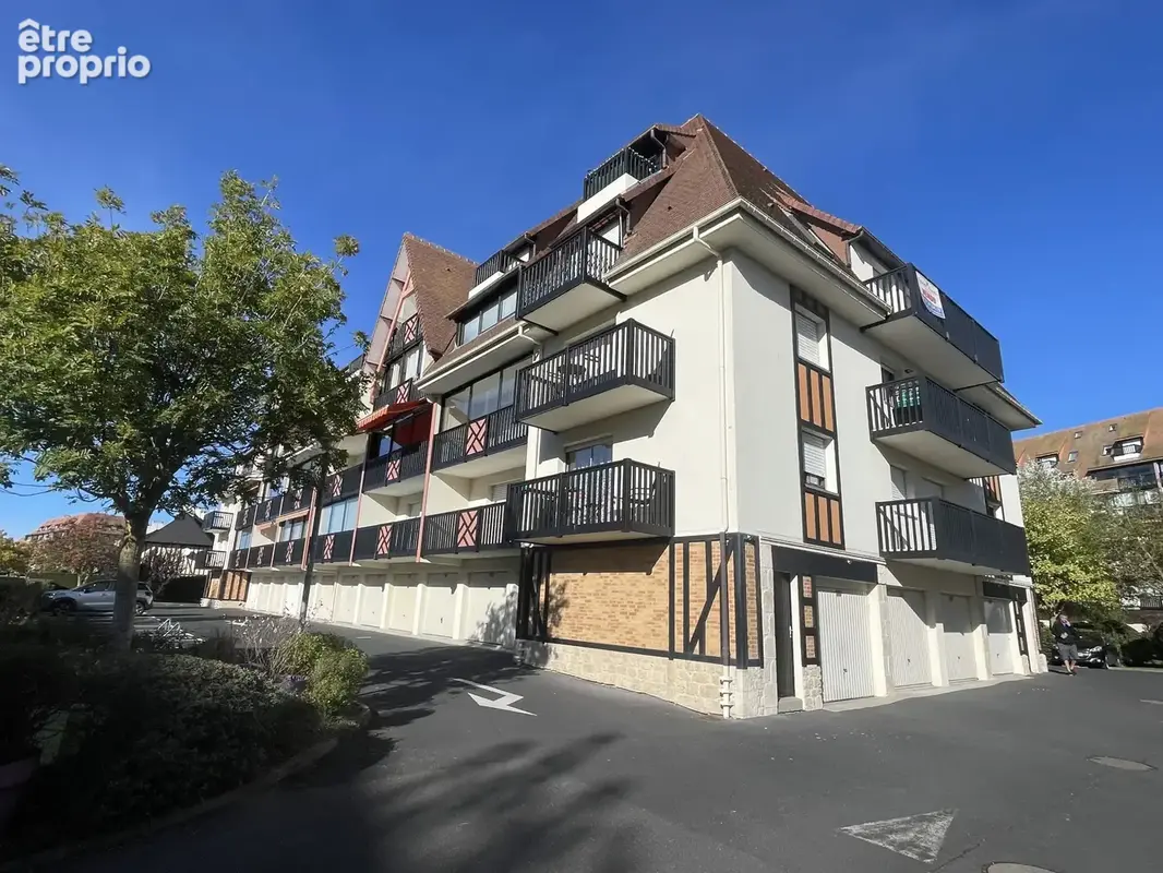 2 pièces + parking privatif - photo 1