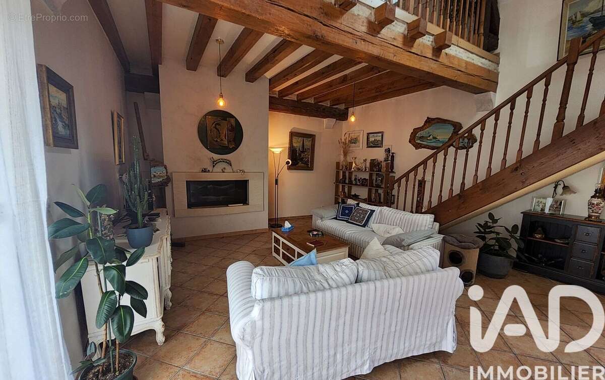 Maison 160 m² à Mulsans  - photo 4