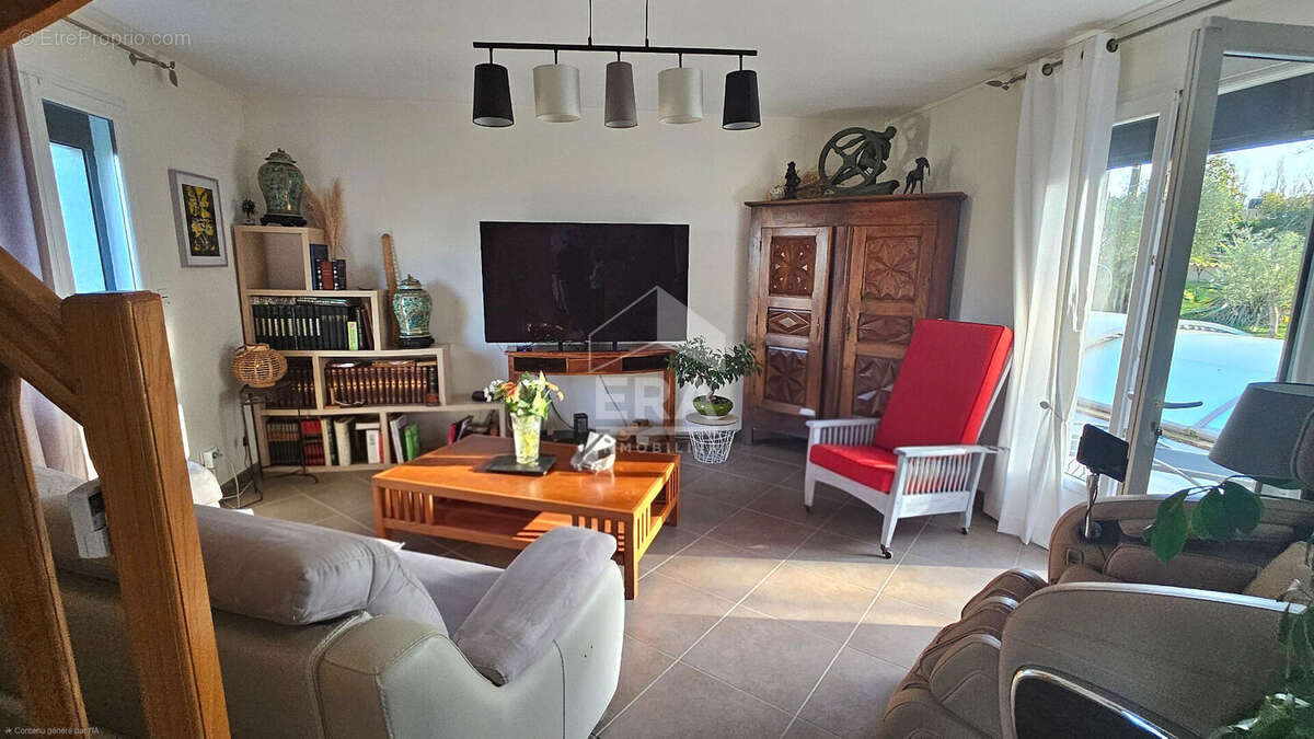 Maison 155m² à montpon-ménestérol - photo 9