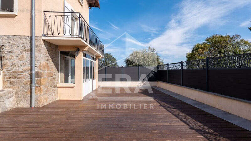 Maison à SOUCIEU-EN-JARREST