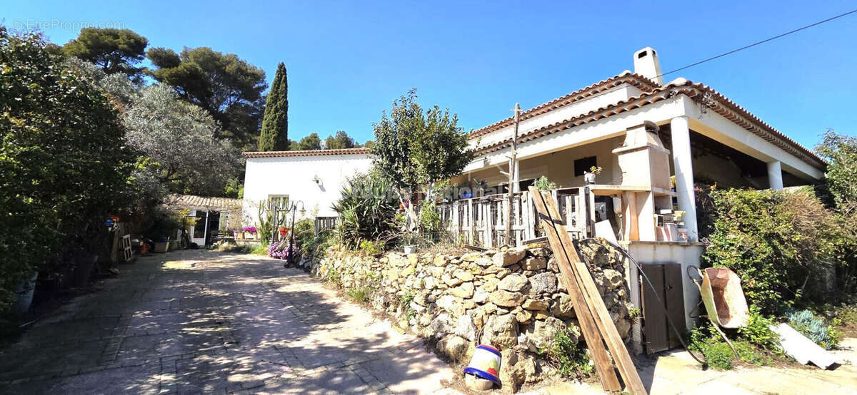 Maison à ENSUES-LA-REDONNE