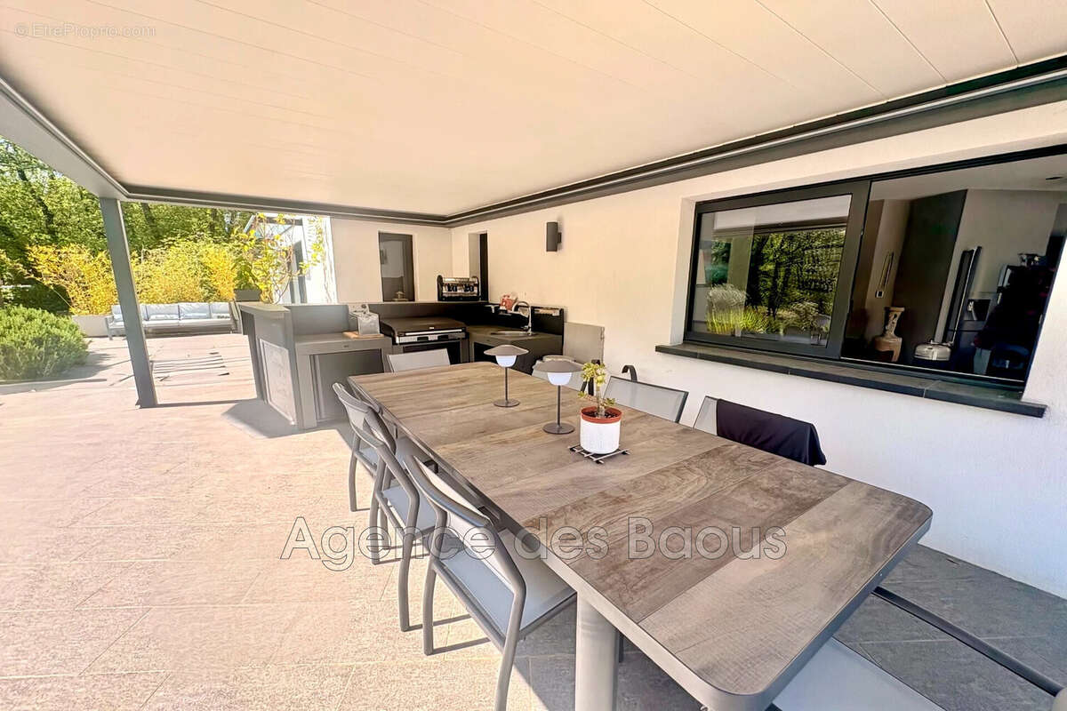 Maison à LA GAUDE